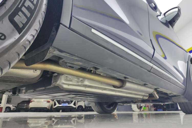 Used BYD Tang New Energy 2024 DM-p Champion Edition 215 km All-Wheel-Drive Flagship Model Right Side Sill