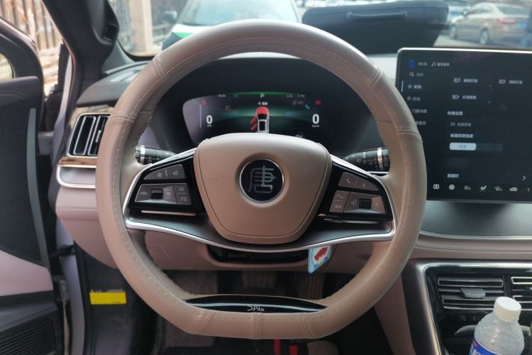 Used BYD Tang New Energy 2024 EV Glory Edition 600KM Premium Model Steering Wheel