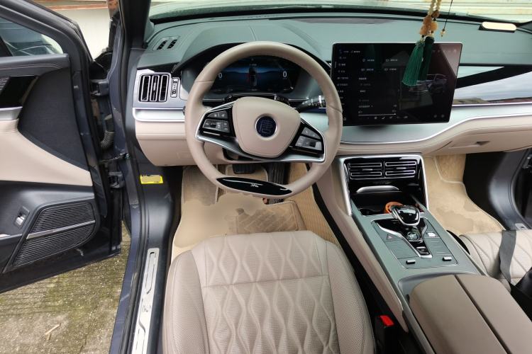 Used BYD Tang New Energy 2024 DM-i Glory Edition 112KM Prestige Model Steering Wheel