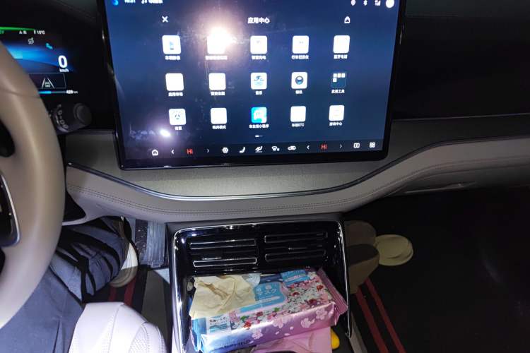 Used BYD Tang New Energy 2024 DM-i Glory Edition 112KM Prestige Model Audio And AC Panel