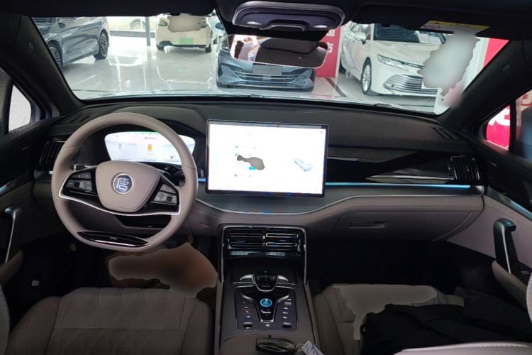 Used BYD Tang New Energy 2024 DM-i Glory Edition 112KM Prestige Model Center Console