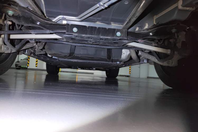 Used BYD Tang New Energy 2024 DM-i Glory Edition 112KM Prestige Model Chassis Rear