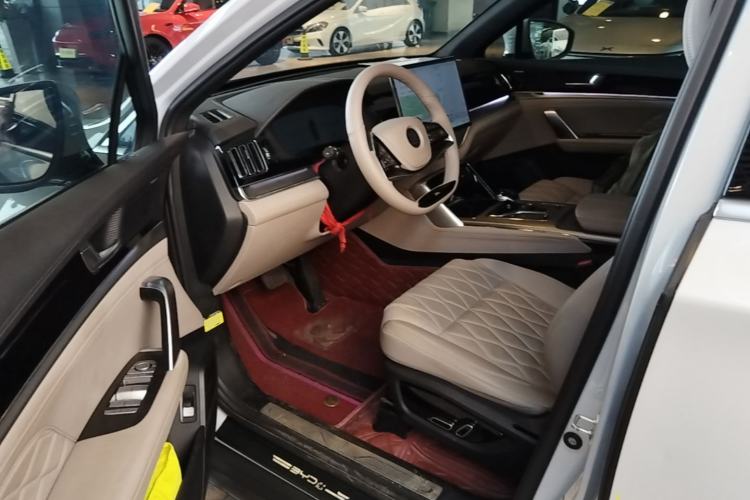 Used BYD Tang New Energy 2024 DM-i Glory Edition 112KM Prestige Model Driver Seat