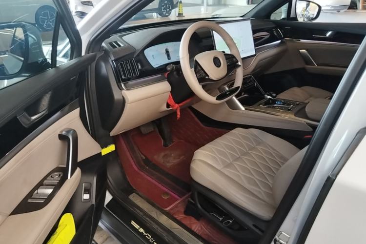 Used BYD Tang New Energy 2024 DM-i Glory Edition 112KM Prestige Model Driver Seat