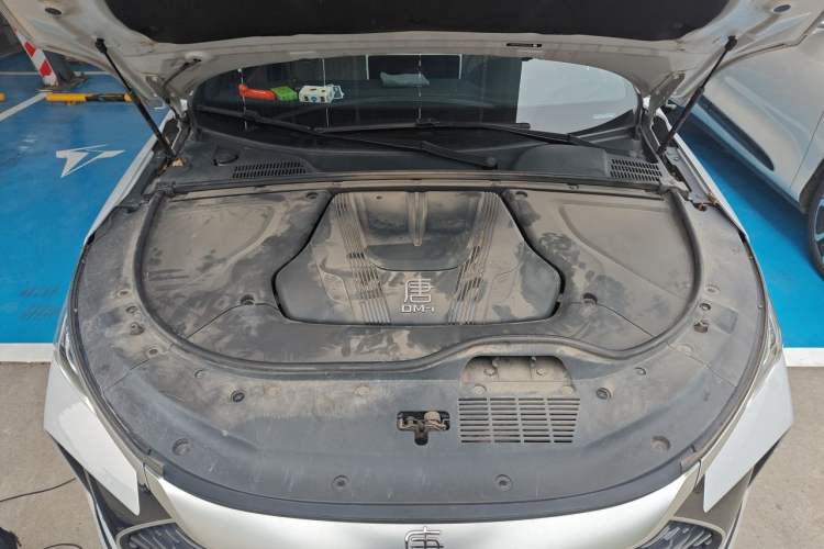 Used BYD Tang New Energy 2024 DM-i Glory Edition 112KM Prestige Model Engine Bay