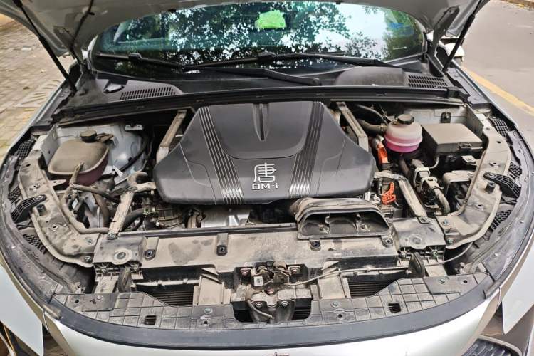 Used BYD Tang New Energy 2024 DM-i Glory Edition 112KM Prestige Model Engine Bay