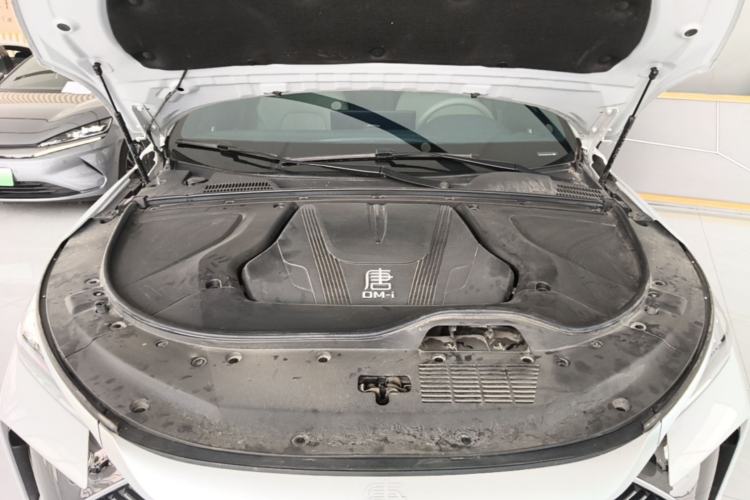 Used BYD Tang New Energy 2024 DM-i Glory Edition 112KM Prestige Model Engine Bay