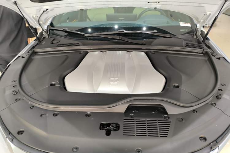 Used BYD Tang New Energy 2024 EV Champion Edition 730KM Deluxe Model Engine Bay