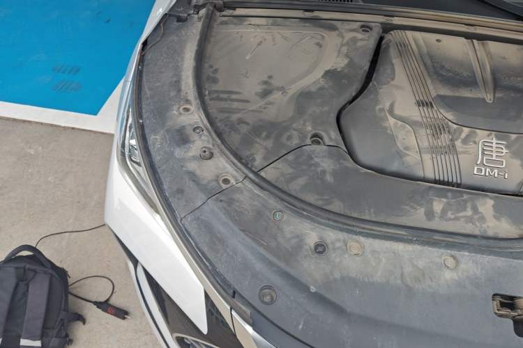 Used BYD Tang New Energy 2024 DM-i Glory Edition 112KM Prestige Model Engine Bay Right