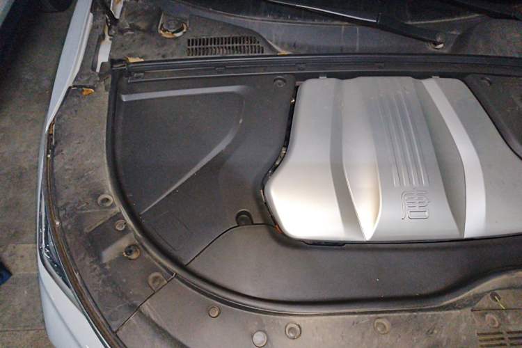 Used BYD Tang New Energy 2024 EV Champion Edition 730KM Deluxe Model Engine Bay Right