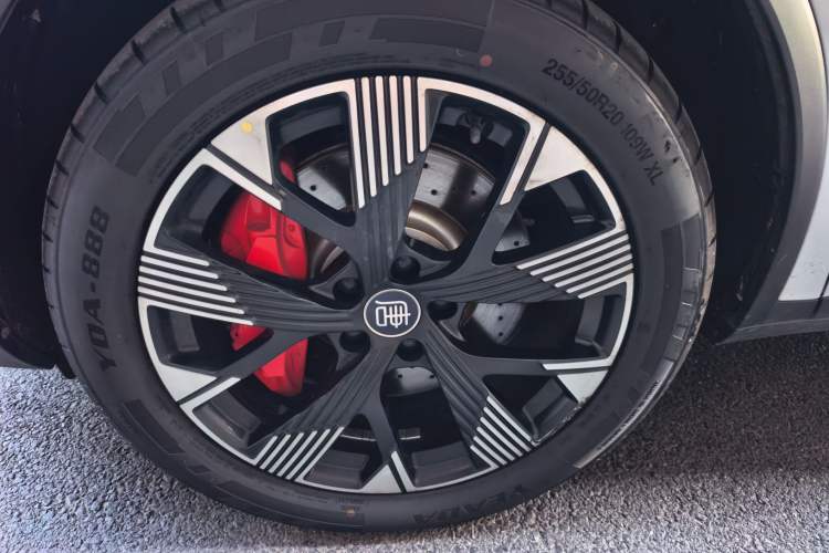 Used BYD Tang New Energy 2024 EV Glory Edition 730KM Premium Model Exterior 7
