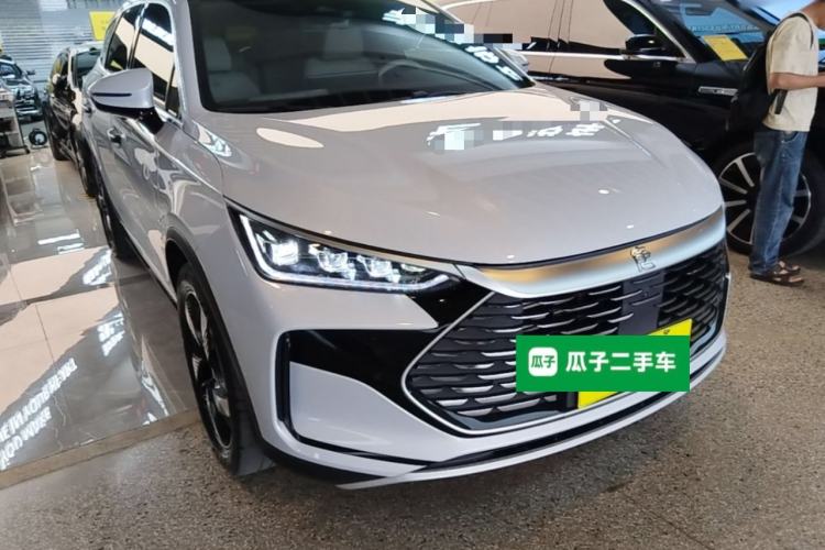 Used BYD Tang New Energy 2024 DM-i Glory Edition 112KM Prestige Model Front Right 45 Deg