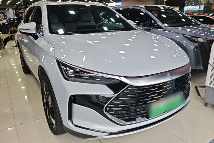 Used BYD Tang New Energy 2024 DM-i Glory Edition 112KM Prestige Model Front Right 45 Deg