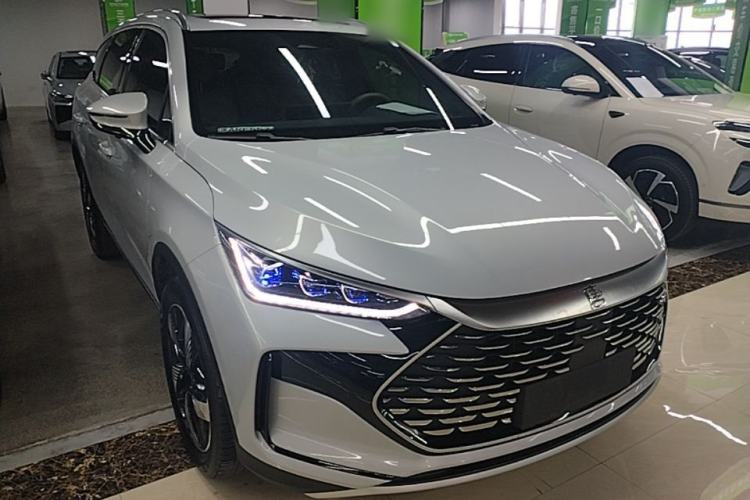 Used BYD Tang New Energy 2024 DM-i Glory Edition 112KM Prestige Model Front Right 45 Deg