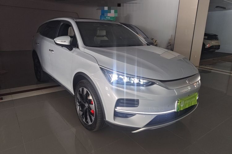 Used BYD Tang New Energy 2024 EV Champion Edition 730KM Deluxe Model Front Right 45 Deg