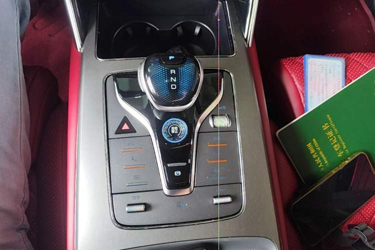 Used BYD Tang New Energy 2024 EV Champion Edition 730KM Deluxe Model Gear Lever
