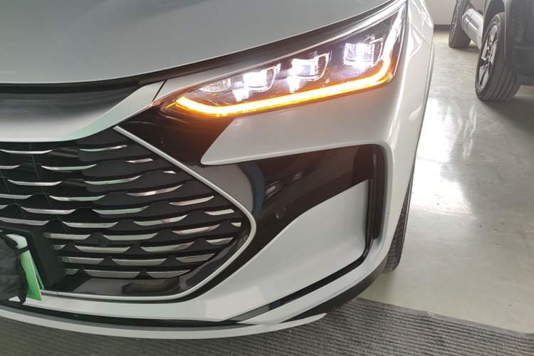 Used BYD Tang New Energy 2024 DM-p Champion Edition 215 km All-Wheel-Drive Flagship Model Left Front Headlight