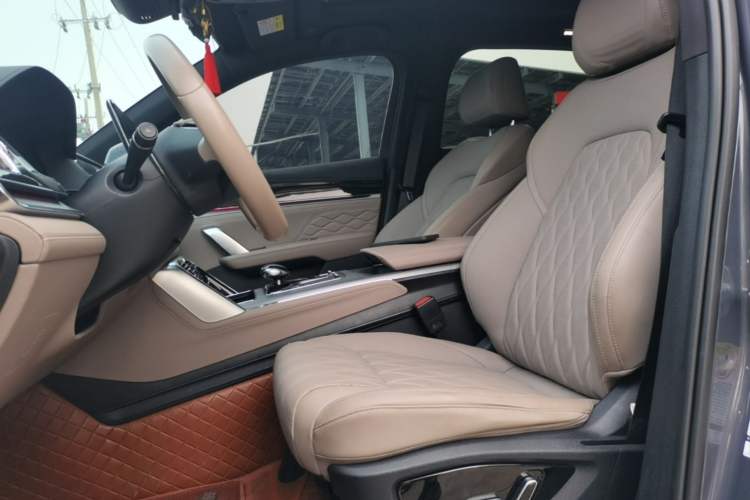 Used BYD Tang New Energy 2024 DM-i Glory Edition 112KM Prestige Model Left Front Seat