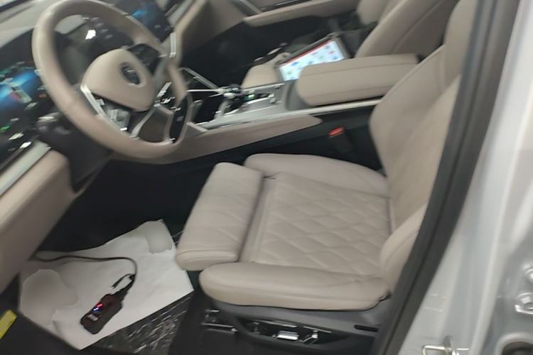 Used BYD Tang New Energy 2024 DM-i Glory Edition 112KM Flagship Model Left Front Seat