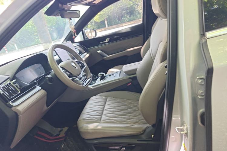 Used BYD Tang New Energy 2024 DM-i Glory Edition 112KM Prestige Model Left Front Seat