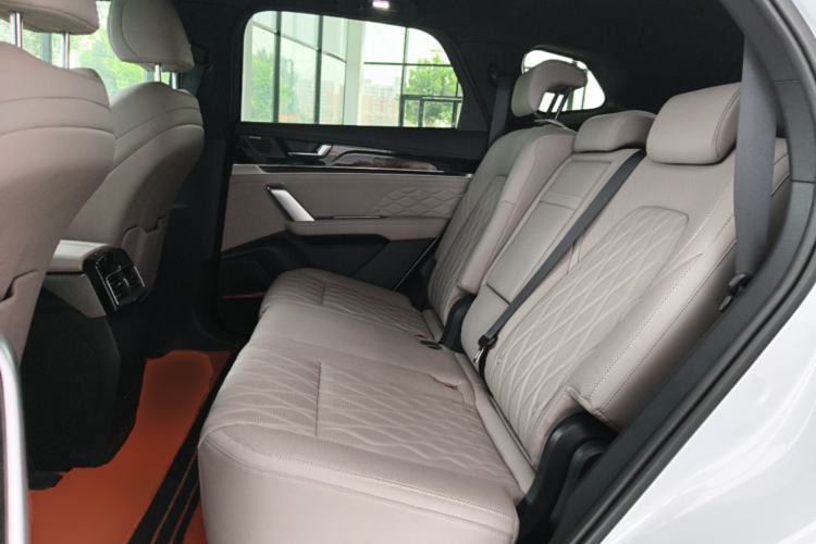 Used BYD Tang New Energy 2024 DM-i Glory Edition 112KM Prestige Model Left Rear Seat