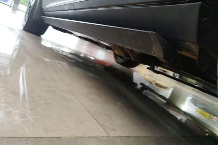 Used BYD Tang New Energy 2024 DM-i Glory Edition 112KM Prestige Model Left Side Sill
