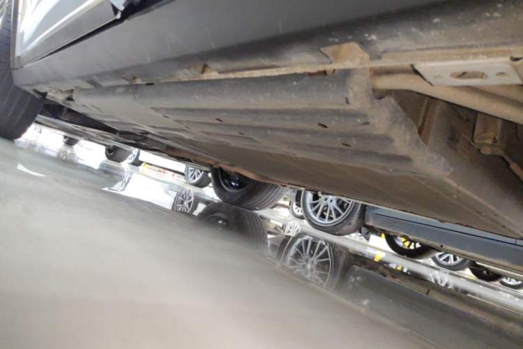 Used BYD Tang New Energy 2024 DM-i Glory Edition 112KM Prestige Model Left Side Sill