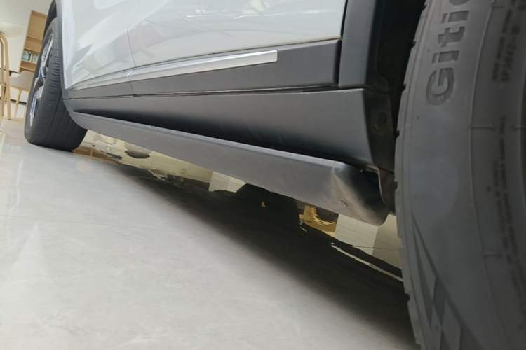Used BYD Tang New Energy 2024 DM-i Glory Edition 112KM Prestige Model Left Side Sill