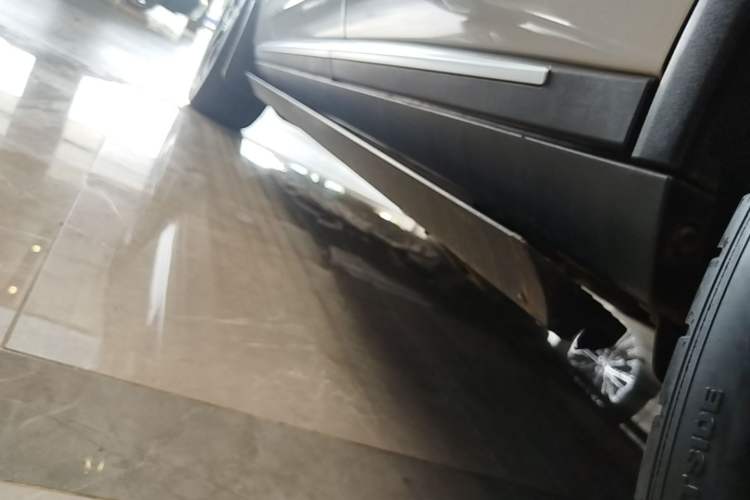 Used BYD Tang New Energy 2024 DM-i Glory Edition 112KM Prestige Model Left Side Sill