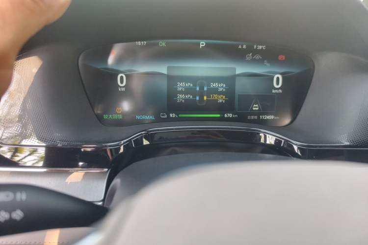 Used BYD Tang New Energy 2024 EV Glory Edition 730KM Premium Model Odometer Close Up