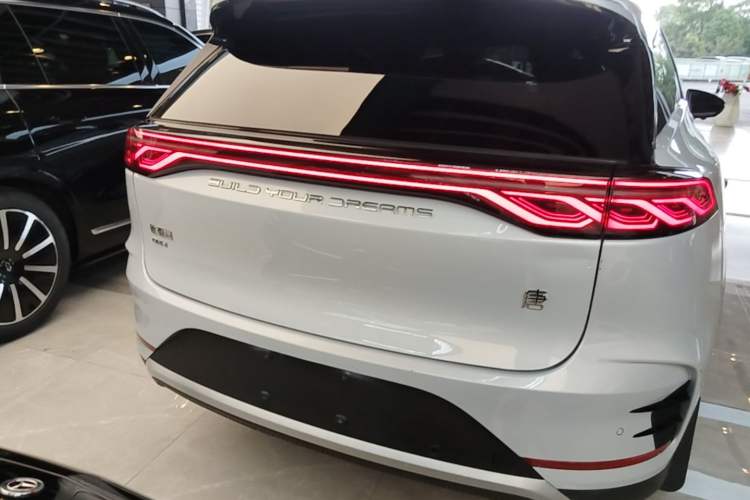 Used BYD Tang New Energy 2024 DM-i Glory Edition 112KM Prestige Model Rear