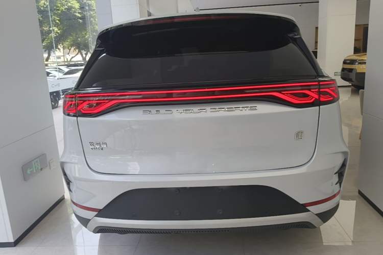 Used BYD Tang New Energy 2024 DM-i Glory Edition 112KM Prestige Model Rear