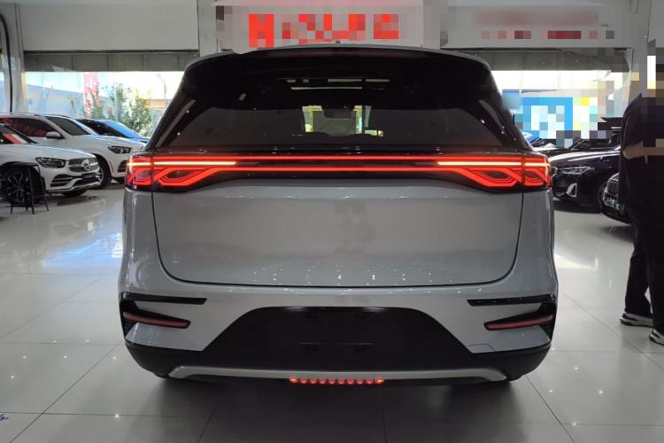 Used BYD Tang New Energy 2024 EV Champion Edition 730KM Deluxe Model Rear