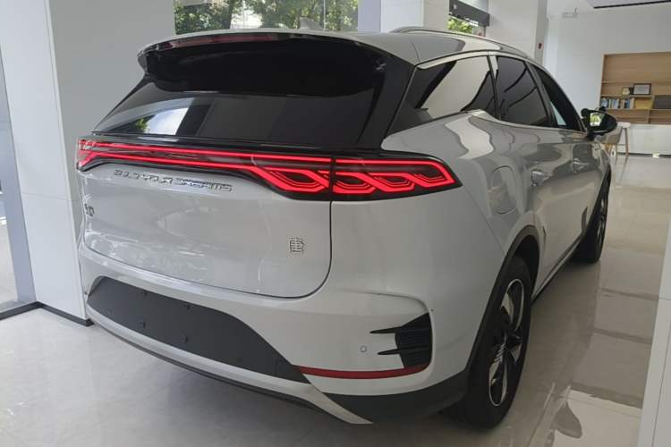 Used BYD Tang New Energy 2024 DM-i Glory Edition 112KM Prestige Model Rear Right 45 Deg