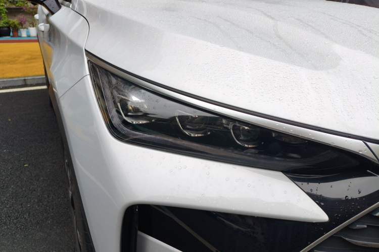 Used BYD Tang New Energy 2024 DM-i Glory Edition 112KM Prestige Model Right Front Headlight