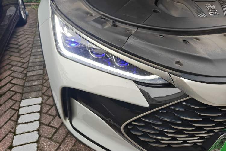 Used BYD Tang New Energy 2024 DM-i Glory Edition 200KM Flagship Model Right Front Headlight