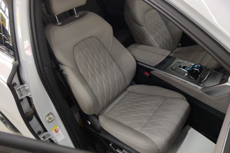 Used BYD Tang New Energy 2024 DM-i Glory Edition 112KM Prestige Model Right Front Seat