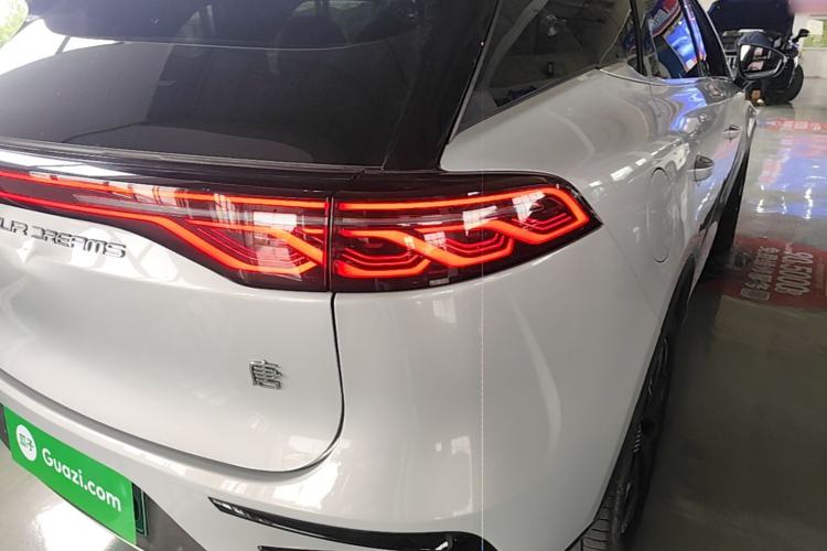 Used BYD Tang New Energy 2024 EV Champion Edition 730KM Deluxe Model Right Rear Taillight