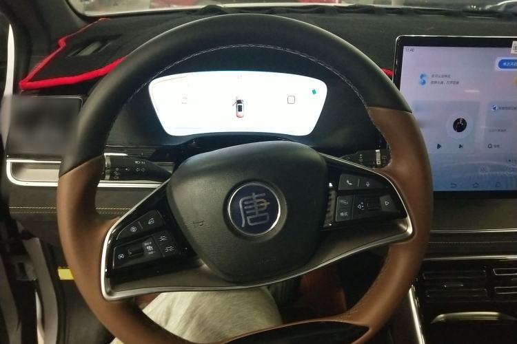 Used BYD Tang New Energy 2024 DM-i Glory Edition 112KM Prestige Model Steering Wheel