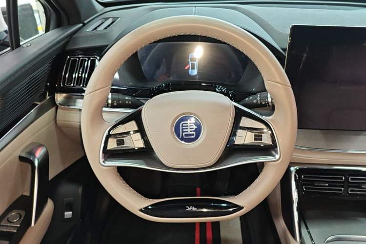 Used BYD Tang New Energy 2024 DM-i Glory Edition 112KM Prestige Model Steering Wheel