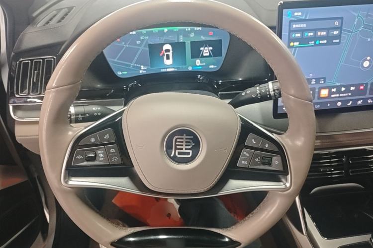 Used BYD Tang New Energy 2024 DM-p Champion Edition 215 km All-Wheel-Drive Flagship Model Steering Wheel