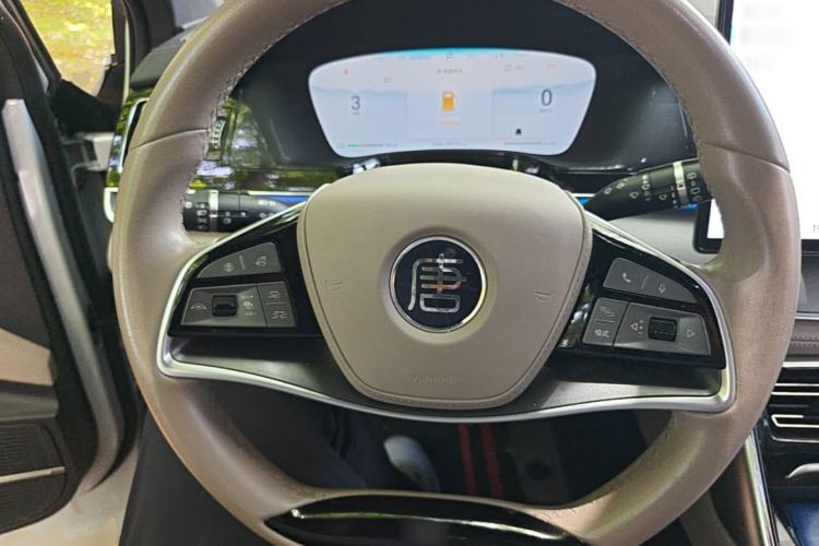 Used BYD Tang New Energy 2024 DM-i Glory Edition 112KM Prestige Model Steering Wheel