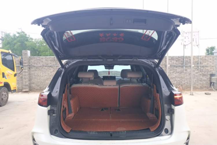 Used BYD Tang New Energy 2024 DM-i Glory Edition 112KM Prestige Model Trunk