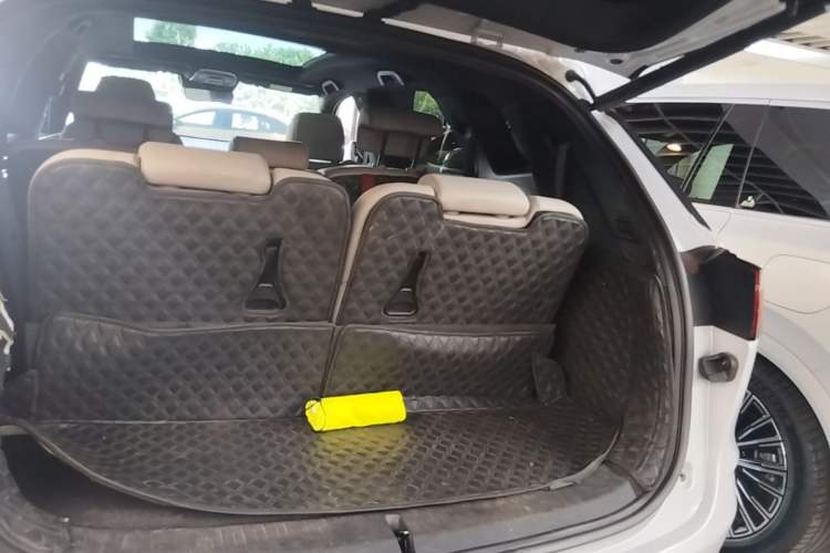 Used BYD Tang New Energy 2024 DM-i Glory Edition 112KM Prestige Model Trunk
