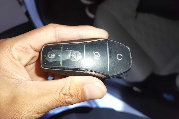 Used BYD Tang New Energy 2024 DM-i Glory Edition 112KM Prestige Model Vehicle Key