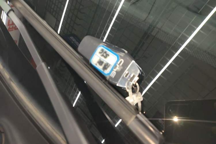 Used BYD Tang New Energy 2024 DM-i Glory Edition 112KM Flagship Model Vehicle Key