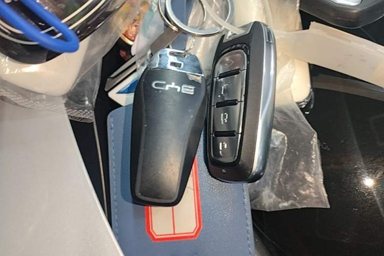 Used BYD Tang New Energy 2024 DM-i Glory Edition 112KM Prestige Model Vehicle Key