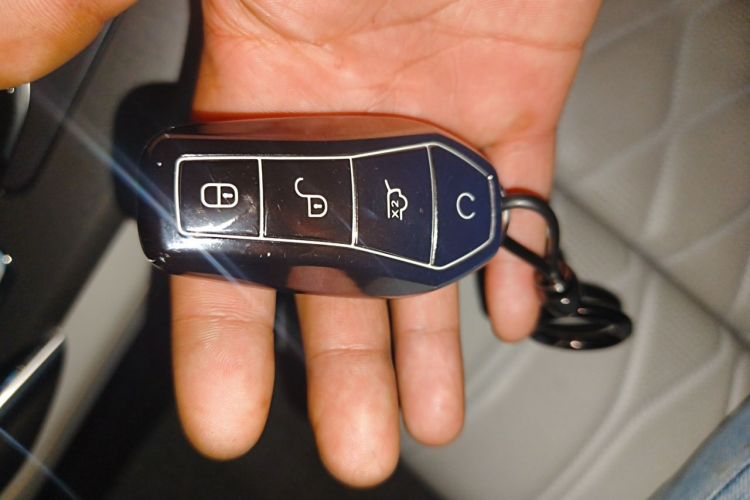 Used BYD Tang New Energy 2024 EV Champion Edition 730KM Deluxe Model Vehicle Key