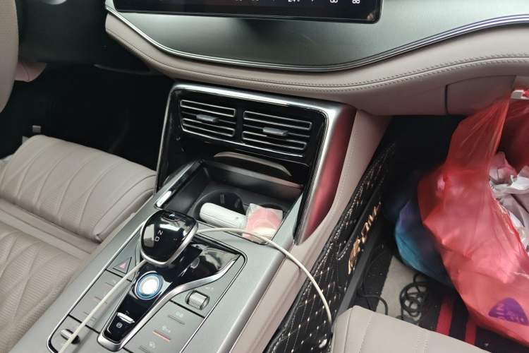 Used BYD Tang New Energy 2024 DM-i Glory Edition 200KM Flagship Model Vehicle Key