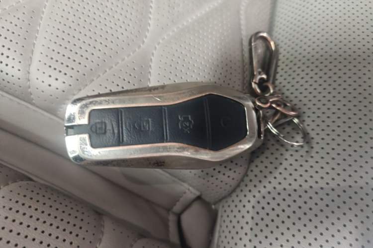 Used BYD Tang New Energy 2024 DM-p Champion Edition 215 km All-Wheel-Drive Flagship Model Vehicle Key